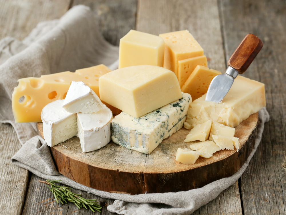 دراسة تكشف تأثير تناول الجبن على جسم الإنسان