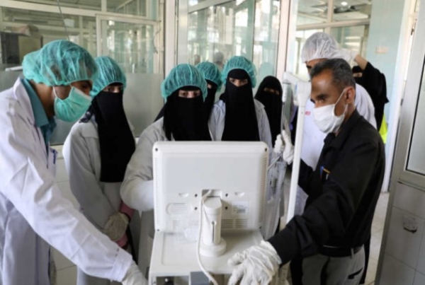 طبيب في عدن يناشد الجهات المعنية بفحصه والتأكد من إصابته بفيروس كورونا
