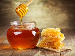 ماذا يحدث للجسم عند الإفراط في تناول العسل