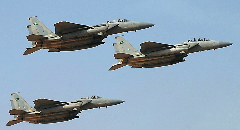 طيران التحالف يباغت الحوثيين ويدك مواقعهم بعشرات الغارات