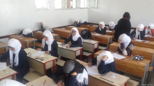 الحوثيون يحددون موعد حضور طلاب الثانوية للمراكز الامتحانية