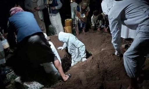 الحوثيون يصدرون بياناً هاماً حول أسعار القبور