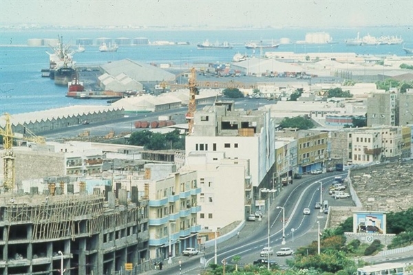 الانتقالي يؤكد وجود شحنات الأمونيوم في ميناء عدن