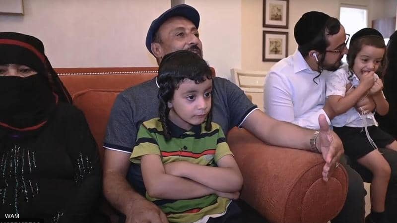 شاهد.. عائلة يمنية يهودية تجتمع بعد فراق 15 عاما