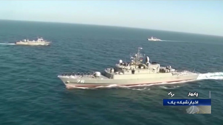 خسائر بشرية ناتجة عن خطأ يغرق سفينة حربية إيرانية في خليج عمان 