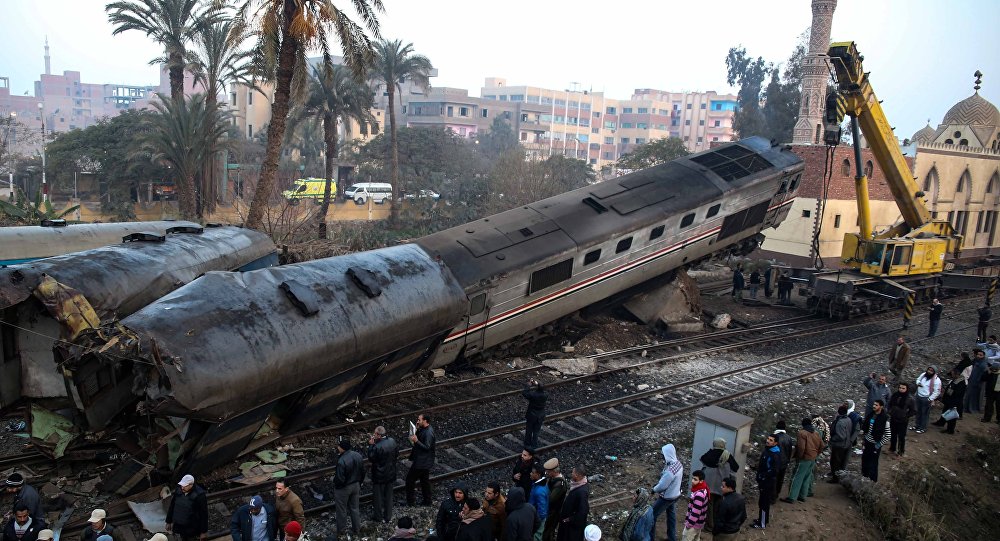 سقوط عدد من المصابين في حادثة تصادم قطارين بمصر