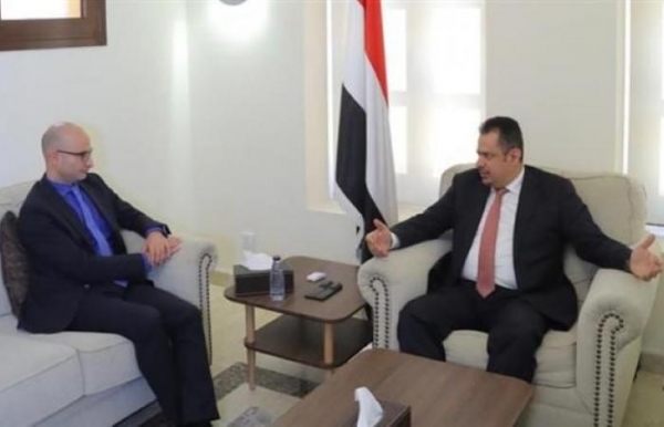 فرنسا تعلن دعمها للحكومة الشرعية في اليمن