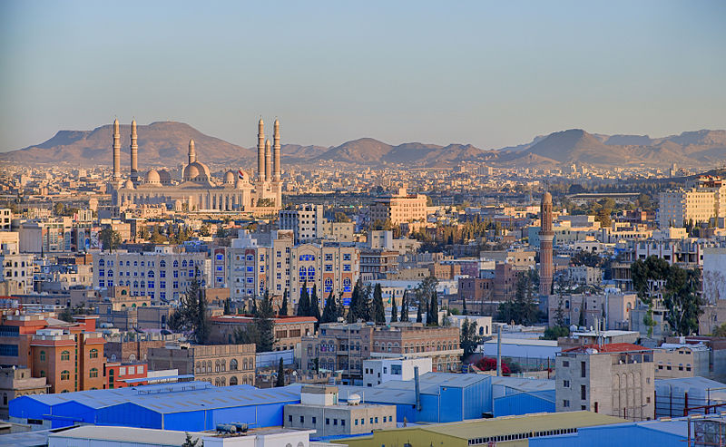 الحوثيون يحددون أسعار  إيجارات المساكن للحد من جشع ملاك العقارات