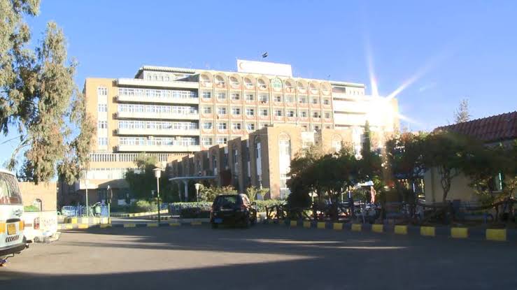 حالة طورئ في العاصمة صنعاء وإغلاق 3 مستشفيات حتى الآن 