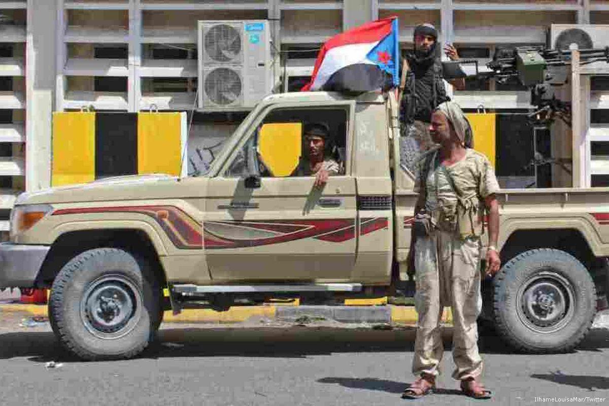 مصادر تكشف تفاصيل الاشتباكات العنيفة التي اندلعت اليوم في عدن 