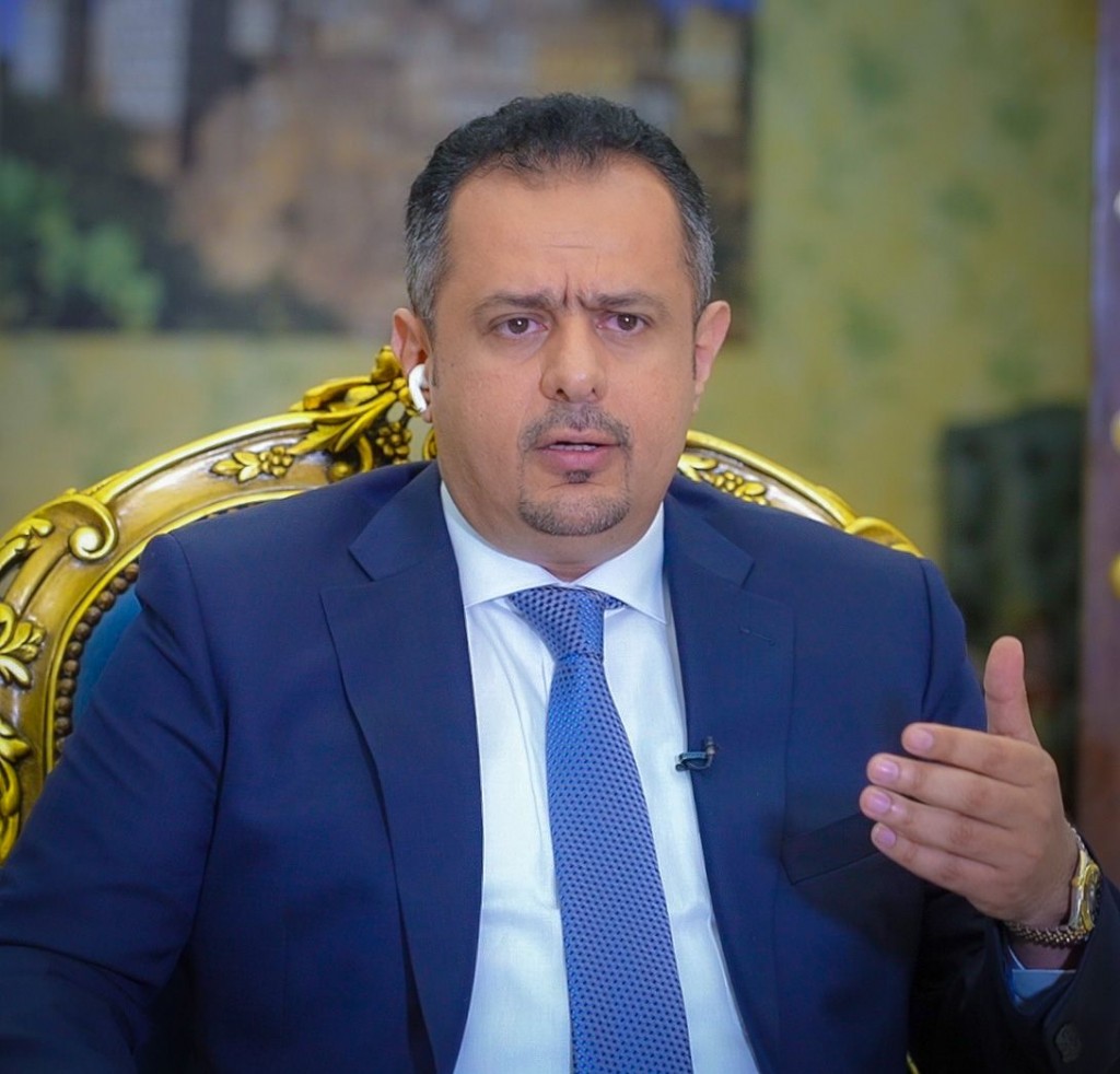 مسؤول يمني سابق يكشف عن قضية فساد جديدة بطلها رئيس الوزراء 