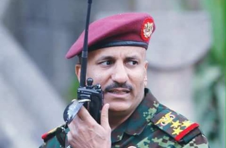 طارق صالح يهاجم الحوثيين بسبب نجله وشقيقه المعتقلين 