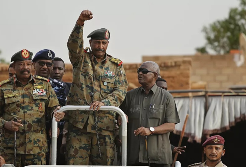 الجيش السوداني يتحرك بقوة ضاربة نحو الحدود ويصدر البيان رقم