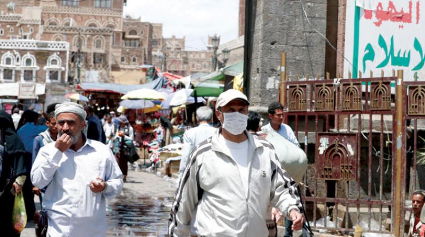 الحكومة تتهم الحوثيين بإعدام مصابي فيروس كورونا