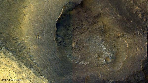 علماء فلك يعلنون اكتشاف أصل تضاريس المريخ الغامضة 