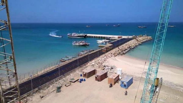 قوات الانتقالي تمنع مدير ميناء سقطرى من ممارسة مهامه للمرة الثانية