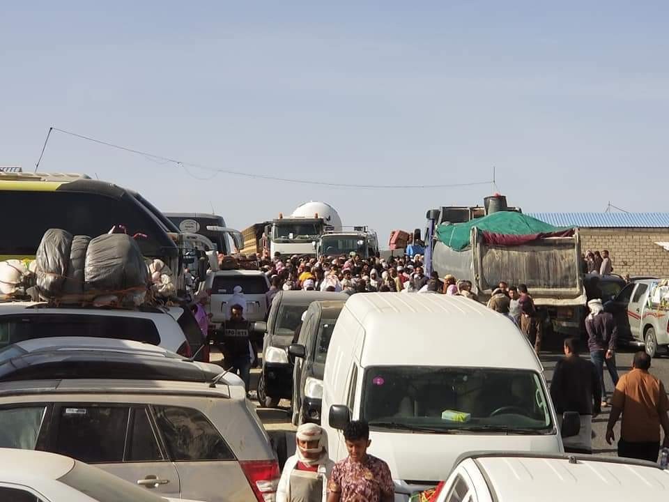 السوسوة تنتقد احتجاز الحوثيين آلاف المسافرين في رداع