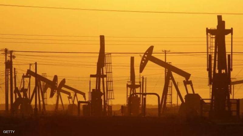 النفط الأميركي يقفز فوق الصفر بعد هزة تاريخية غير مسبوقة