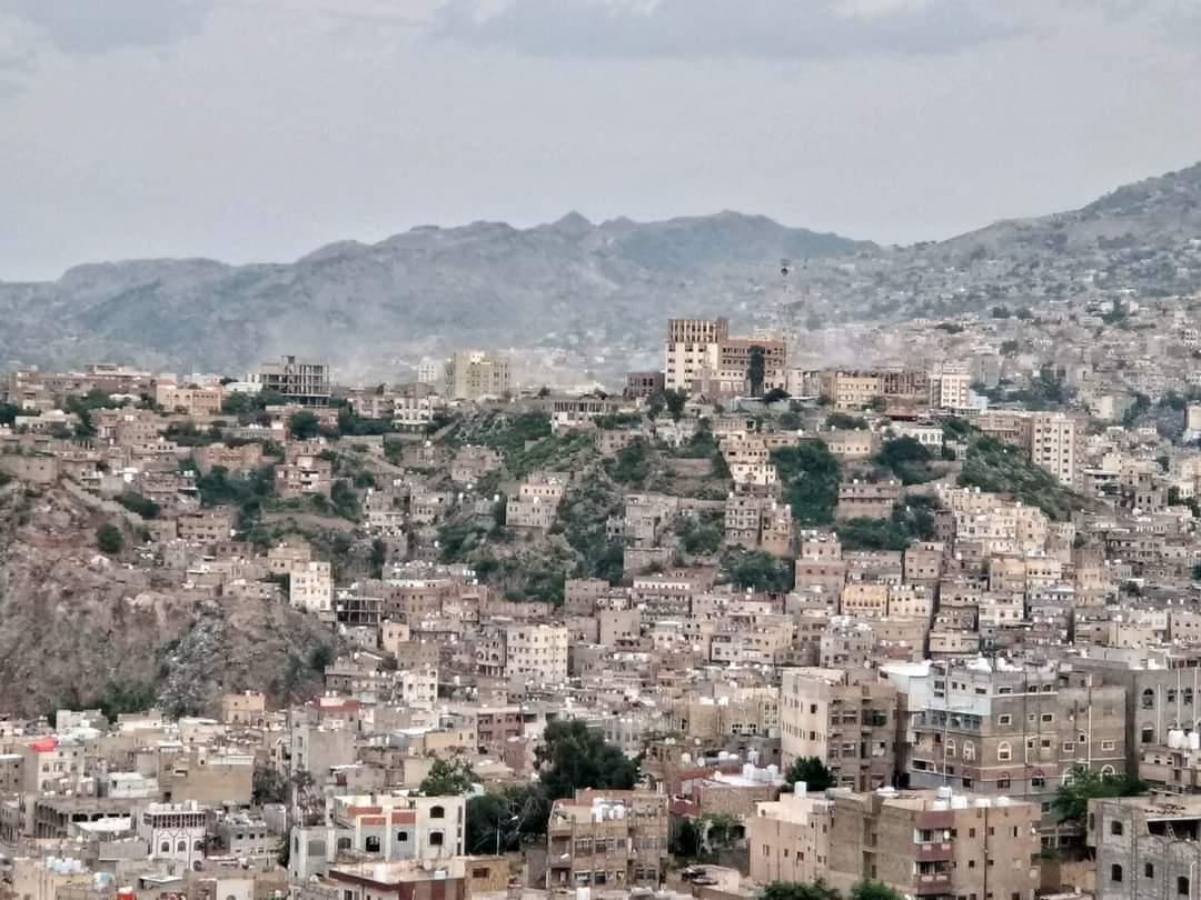 مصادر تكشف عن ضحايا قصف الحوثيين الهستيري على مدينة تعز