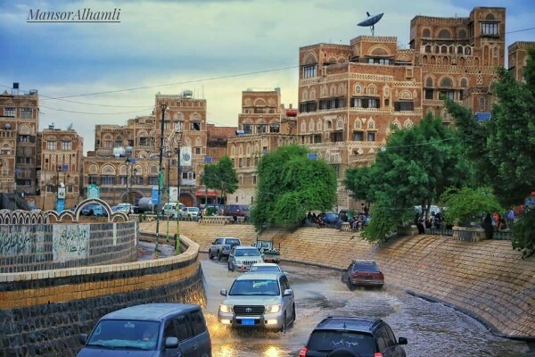 شاهد..صورة من صنعاء تشعل غضب اليمنيين والرويشان يكشف تفاصيلها  
