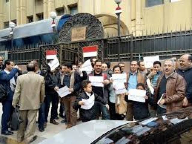 الطلاب المبتعثون في مصر يطالبون بسرعة صرف مستحقاتهم في ظل تفشي كورونا 