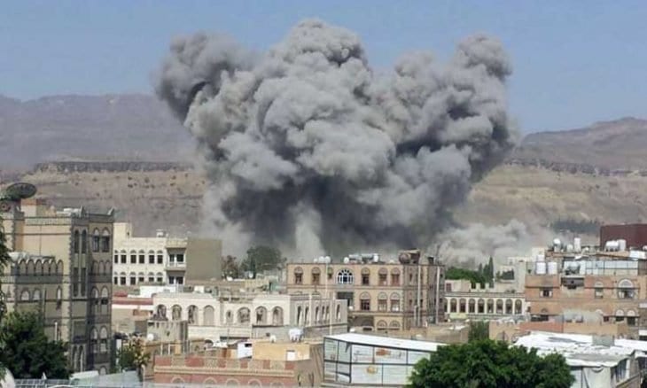 التحالف يدك مواقع الحوثيين في خمس محافظات