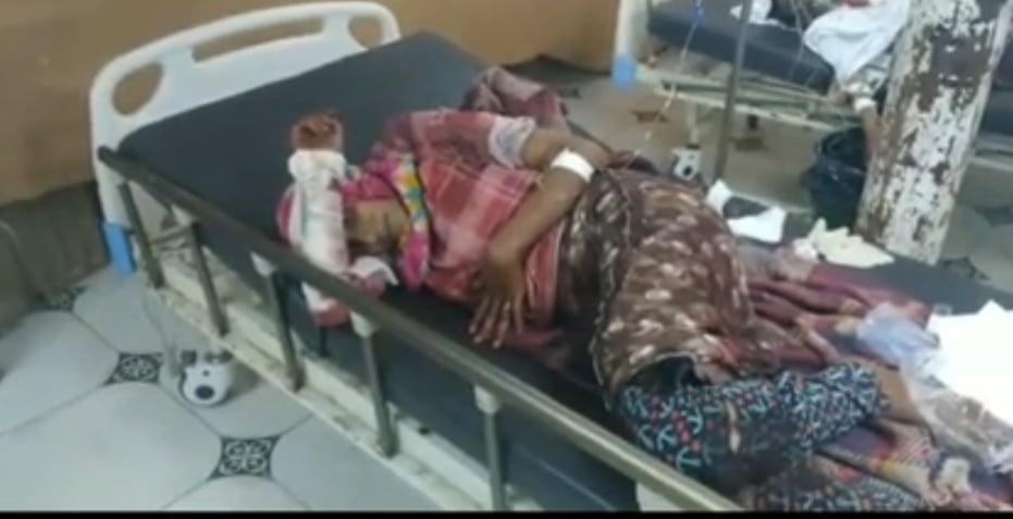 من ضحايا القصف الحوثي في الحديدة