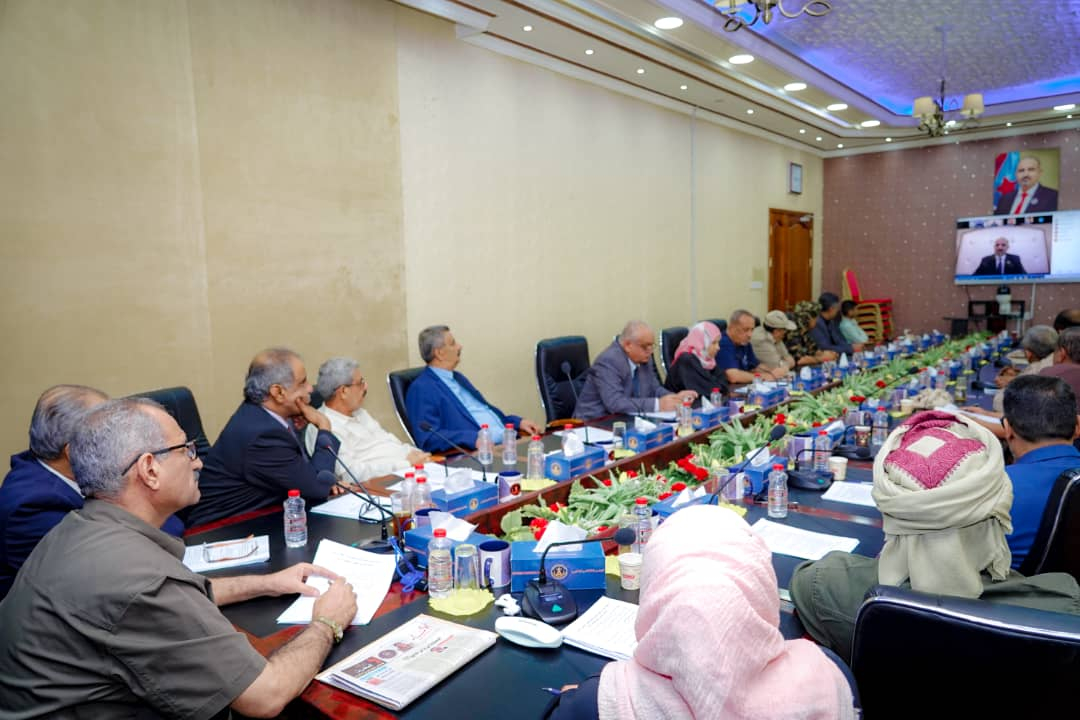 عيدروس الزبيدي : استكملنا المطلوب منا لإنجاح اتفاق الرياض  