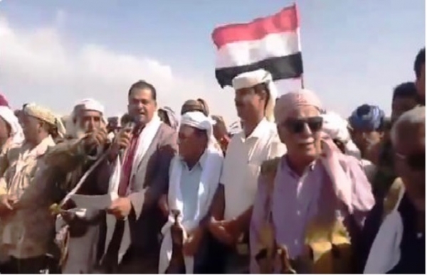 قبائل أبين تطالب بإخراج قوات الانتقالي من المحافظة وتصدر بيانا هاما 