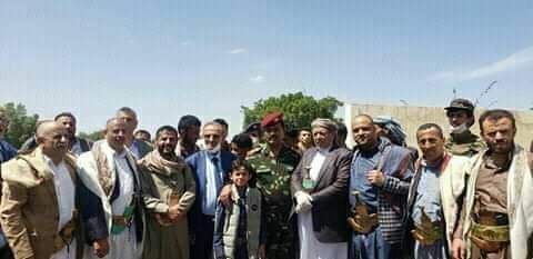 من هو القيادي العسكري الذي غدر بالشرعية وأعلن انضمامه لجماعة الحوثي؟!..صور