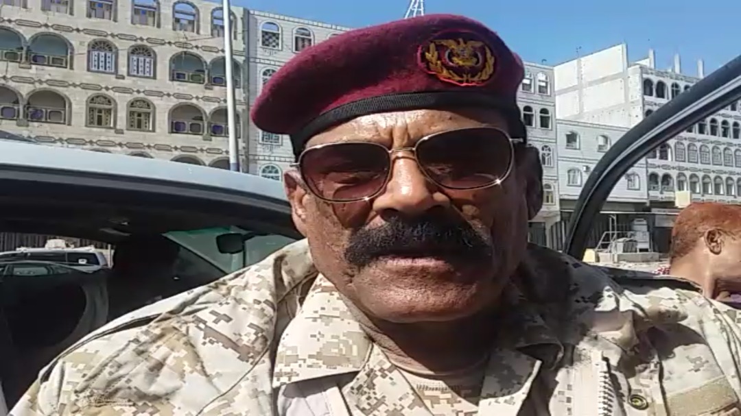 الحوثيون يحاكمون جواس وعشرات القادة العسكريين في صنعاء