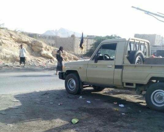 مسلحو تنظيم القاعدة ينتشرون في شوارع مدينة عزان بمحافظة شبوة
