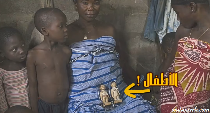 بالفيديو | قبيلة تتبنّى “دمى مسحورة” بدلاً من أطفالهم المتوفين .. وهذا ما يحدث لهم