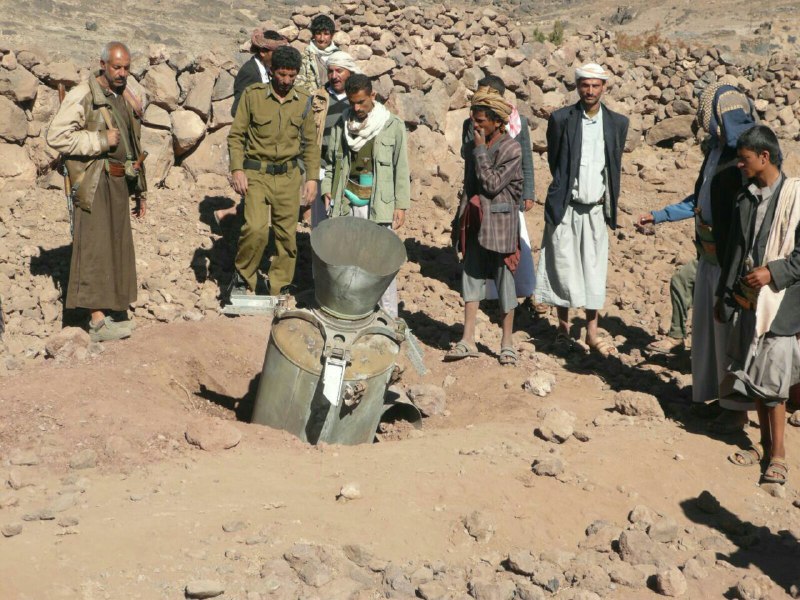 شاهد بالصورة.. جسم غريب سقط من الفضاء على إحدى المناطق اليمنية