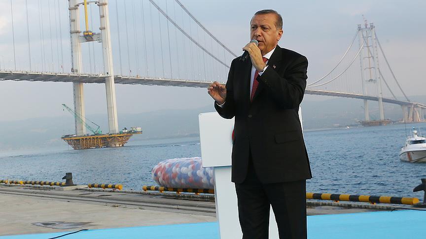 أردوغان يفتتح رابع أطول جسر معلق في العالم ( فيديو )