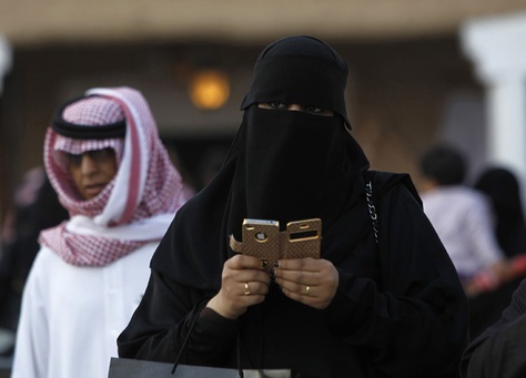 نصف السعوديين لا يستطيعون الاستغناء عن تويتر