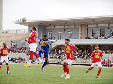 العيسي : الوزارة تسعى لإفشال الدوري والمشاركة في خليجي21 ونهائيات آسيا