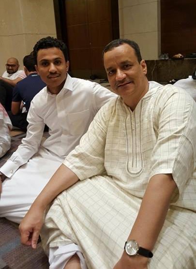 مغترب يمني يلتقي ولد الشيخ بالصدفة في مكة المكرمة ليلة 27رمضان وهذا ماقاله !