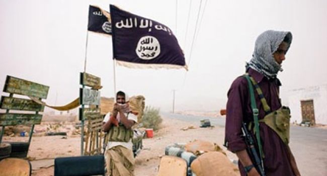 اكتشاف مخزن أسلحة تابع لـ«تنظيم القاعدة» في محافظة لحج