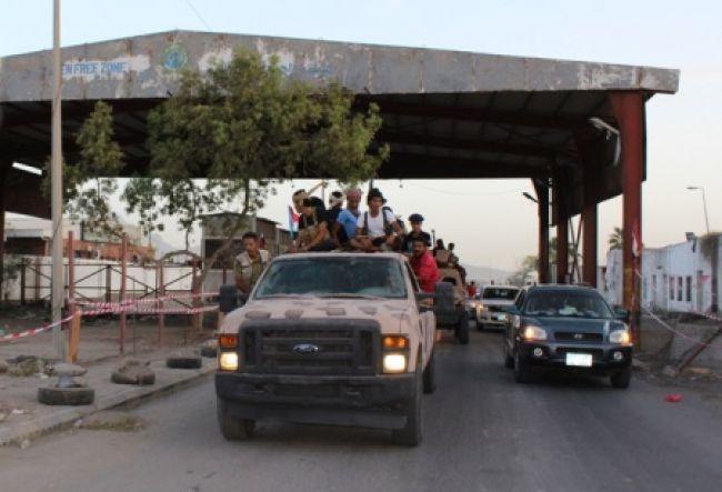 حكومة بحاح تشيد بتحرك قوات الجيش والأمن لمواجهة الجماعات التخريبية في «عدن»