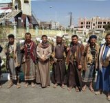 الحوثيون يعلنون انشقاق قائد عسكري بارز من قوات الجيش وانضمامه لصفوفهم