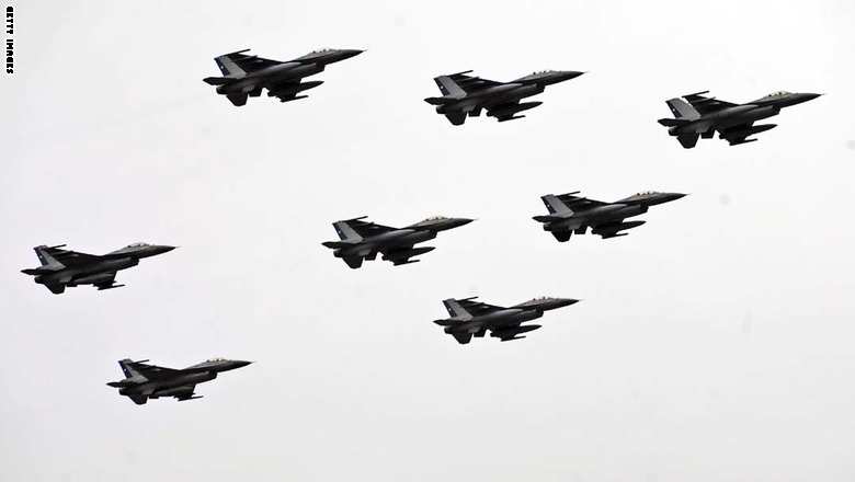 أنقرة: 8 مقاتلات تركية تطارد طائرة روسية فوق البحر الاسود