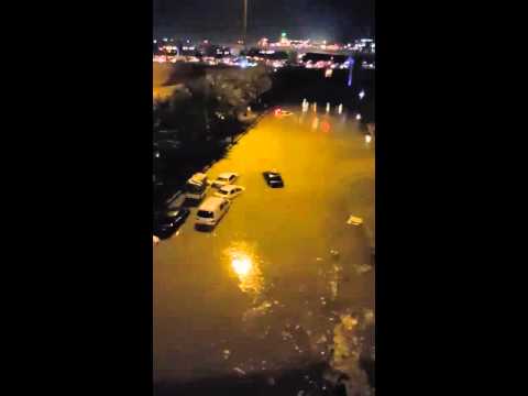 بالفيديو .. الأمطار تُغرق عدة طرق في الرياض.. والدفاع المدني: لا إصابات