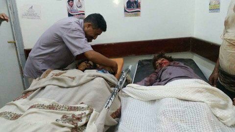 مقتل 7 أطفال وجرح 10 آخرين في قصف للحوثيين على حي سكني بمأرب (صور)