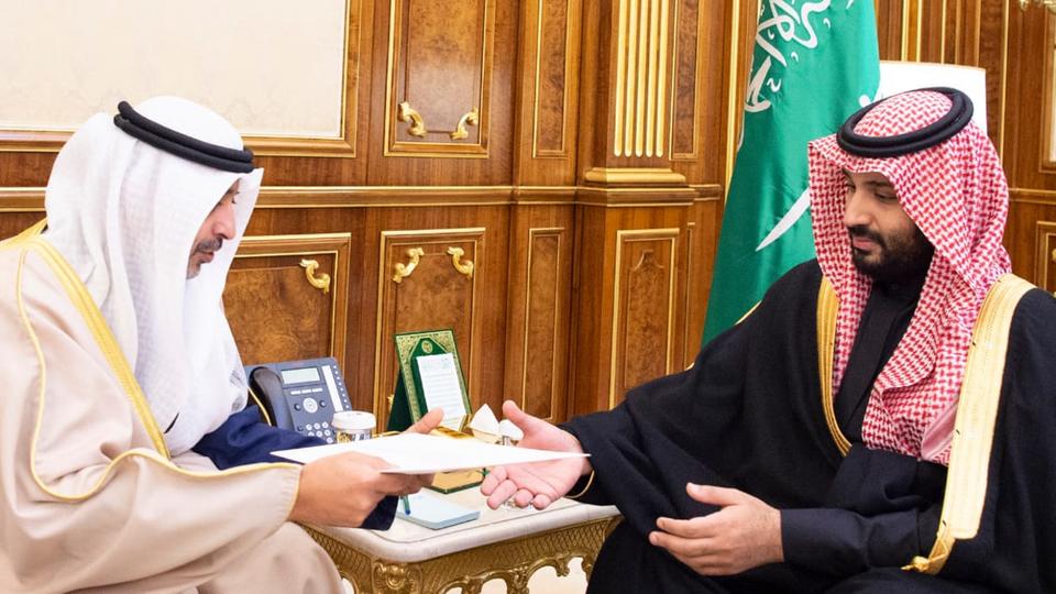 محمد بن سلمان يتسلم رسالة خطية مهمة من أمير الكويت بعد اجتماع من أمير قطر