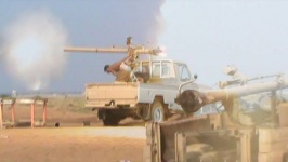  الجيش الوطني يسيطرعلى 14 موقعاً كانت تحت سيطرة الحوثيين في صعدة