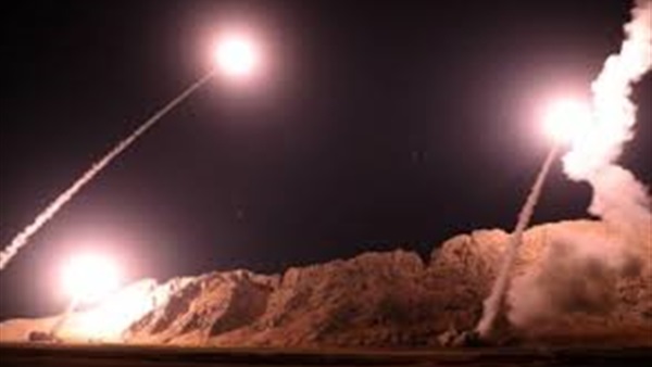 حصاد فيديوهات وصور استهداف إيران لقاعدة عين الأمريكية في العراق