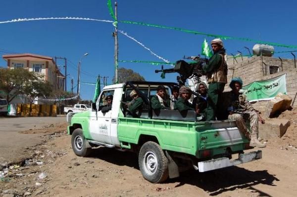 الحوثيون يمنعون اليمنيين من دخول صعدة إلا بكفيل