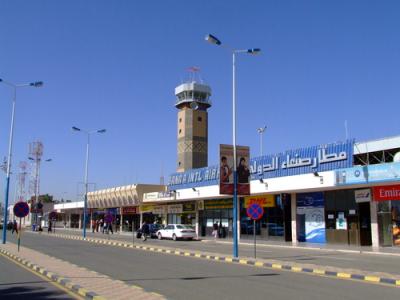وزير النقل : ازمة مطار صنعاء ستحل خلال الساعات القادمة