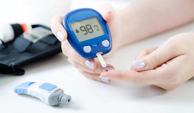 10 مؤشرات لارتفاع نسبة السكر في الدم ينبغي الحذر منها